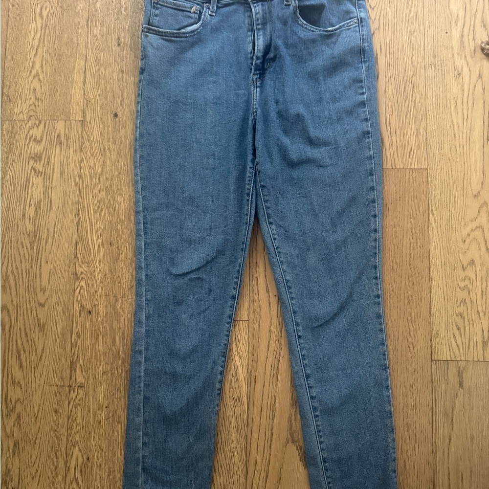 Levi's Women's Straight Leg Jeans in Blue